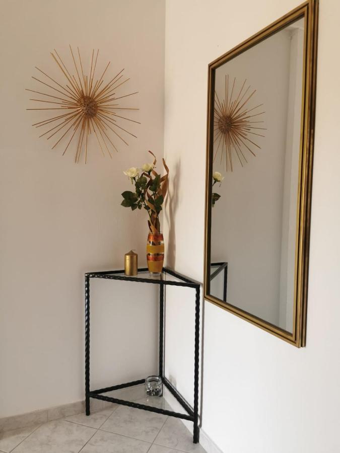 Priska Apartment Kastela Luaran gambar
