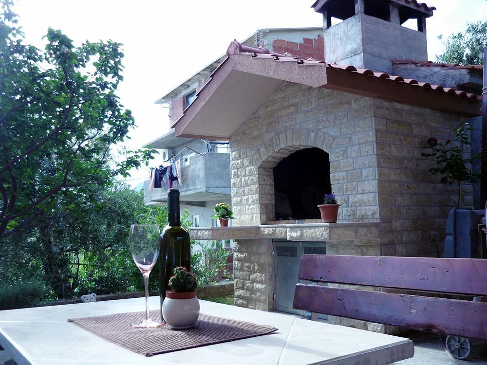 Priska Apartment Kastela Luaran gambar
