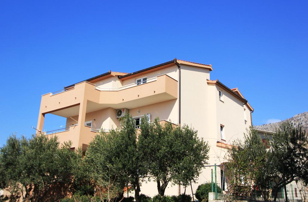 Priska Apartment Kastela Luaran gambar